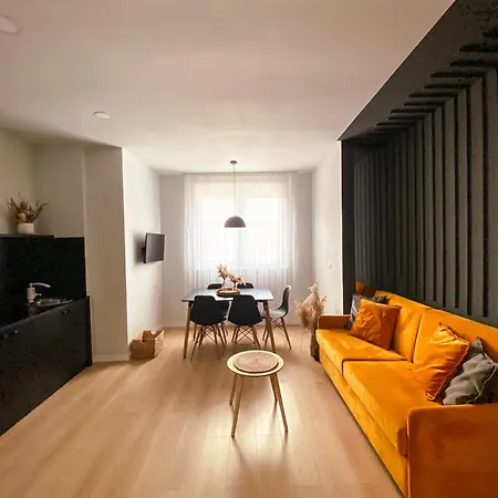New Edition Apartment Kryemedhej